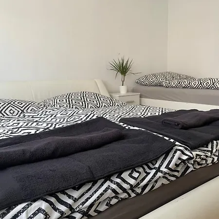 招待所 Leander House 希欧福克